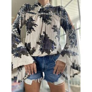 FREE PEOPLE Embroidered Floral Bell Sleeve Cold Shoulder Blouse Top M